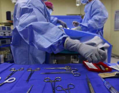Medical devices hospital clinic market strategy market penetration surgeon scissors